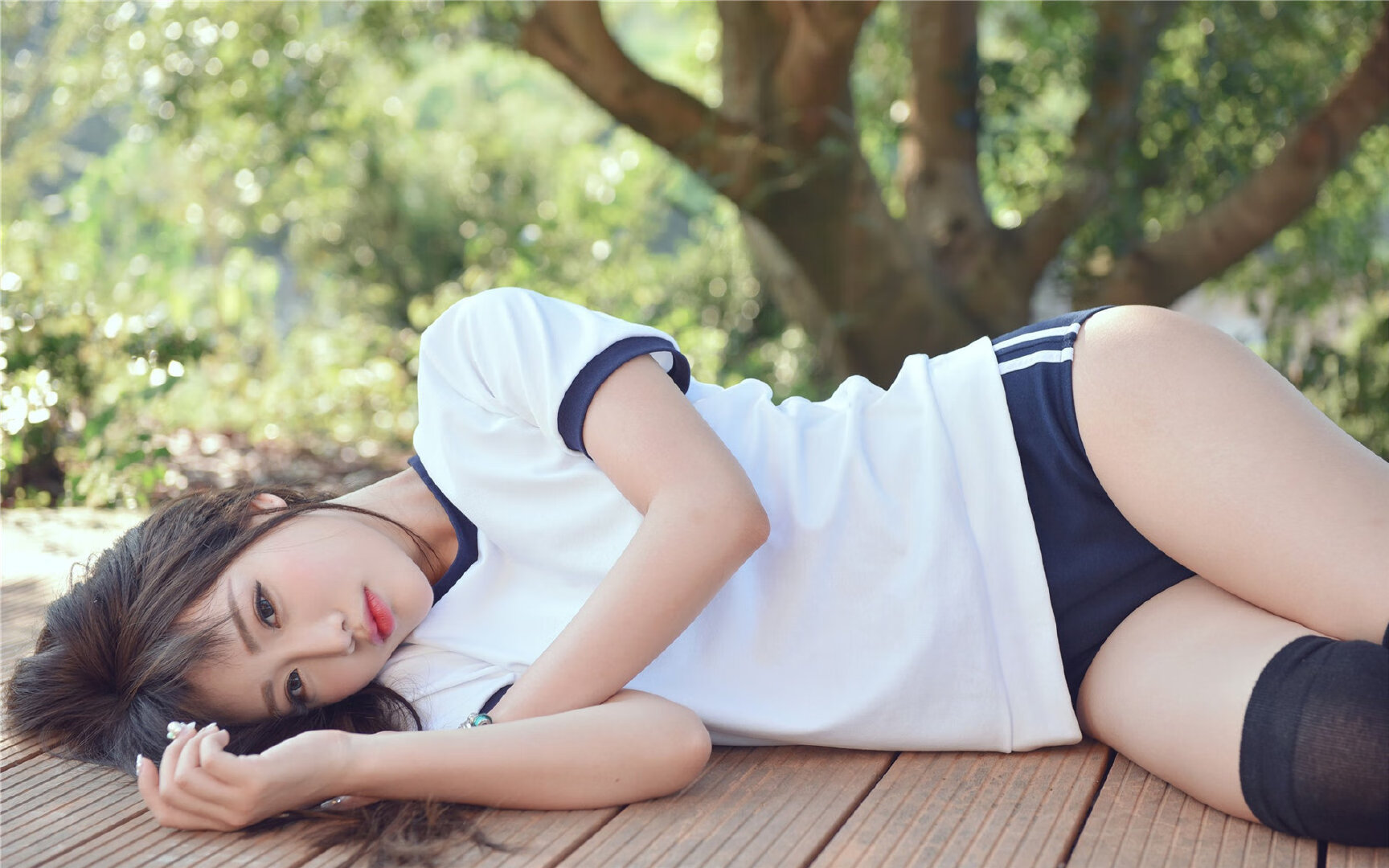 AYX GAME-意大利职业足球队换帅，球迷反应褒贬不一，意大利足球队队员