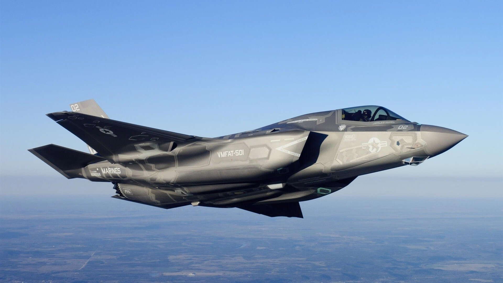 意大利职业足球队换帅，球迷反应褒贬不一，意大利足球队队员