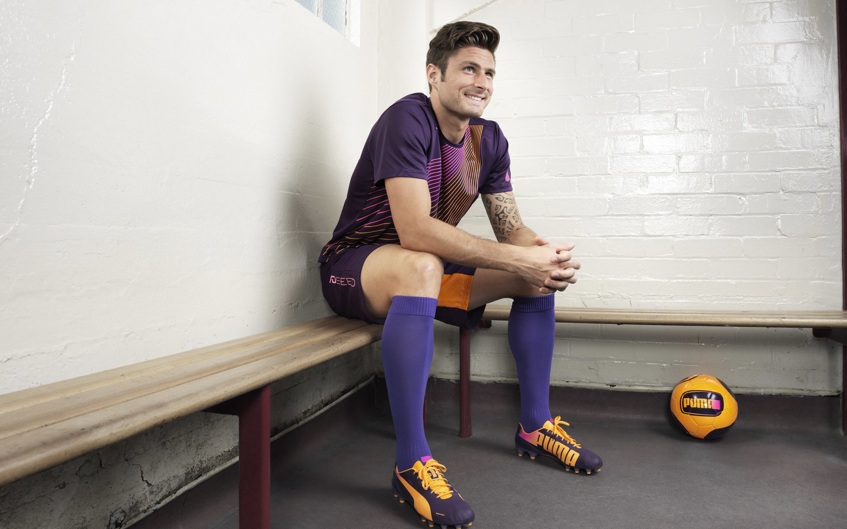 米尔沃尔反击凶猛,狮子军团全力保级,米尔沃尔队歌